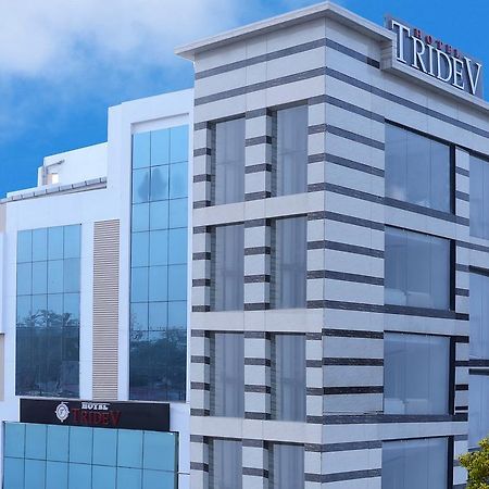 โรงแรมตรีเทพ พาราณสี ภายนอก รูปภาพ
